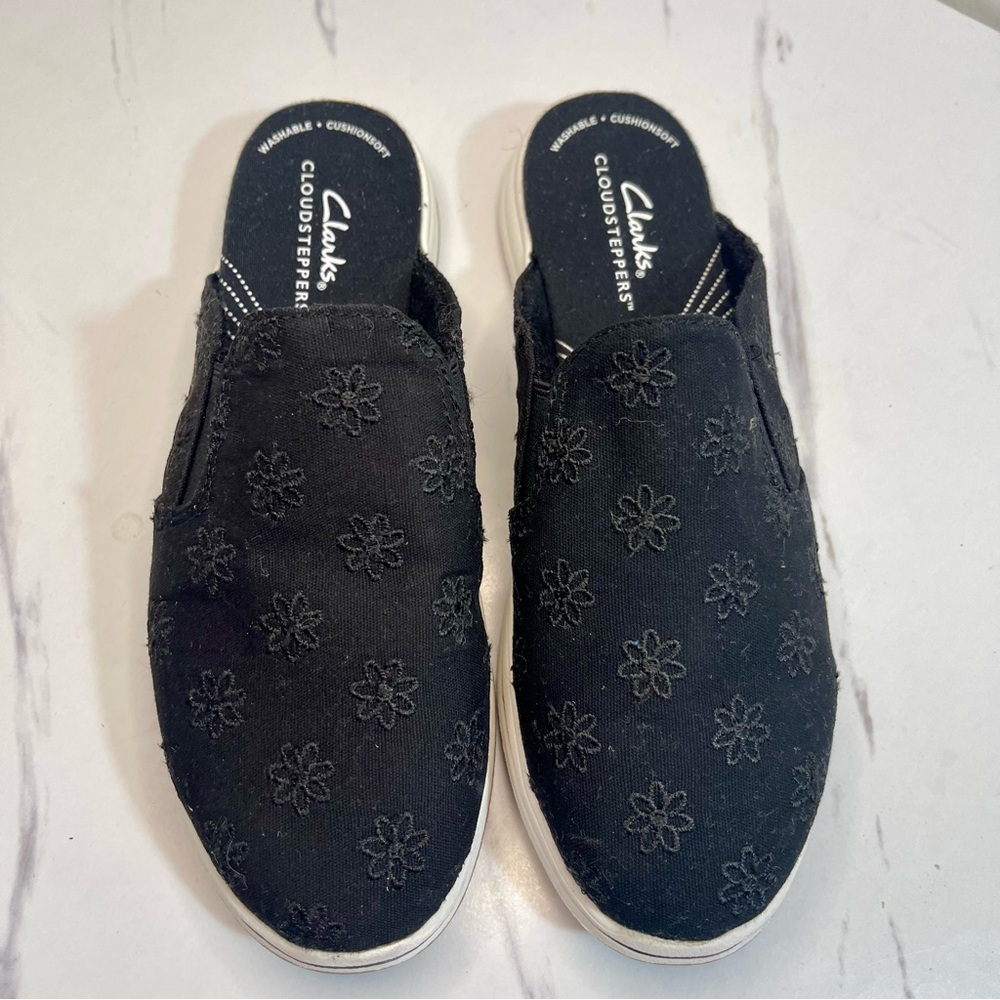 Clarks Cloudsteppers Mules Slip On Womens 6.5 Memory Foam Comfort Insoles